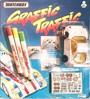 MATCHBOX GRAFFIC TRAFFIC - FERRARI F40 - BRAND NEW - UNOPENED