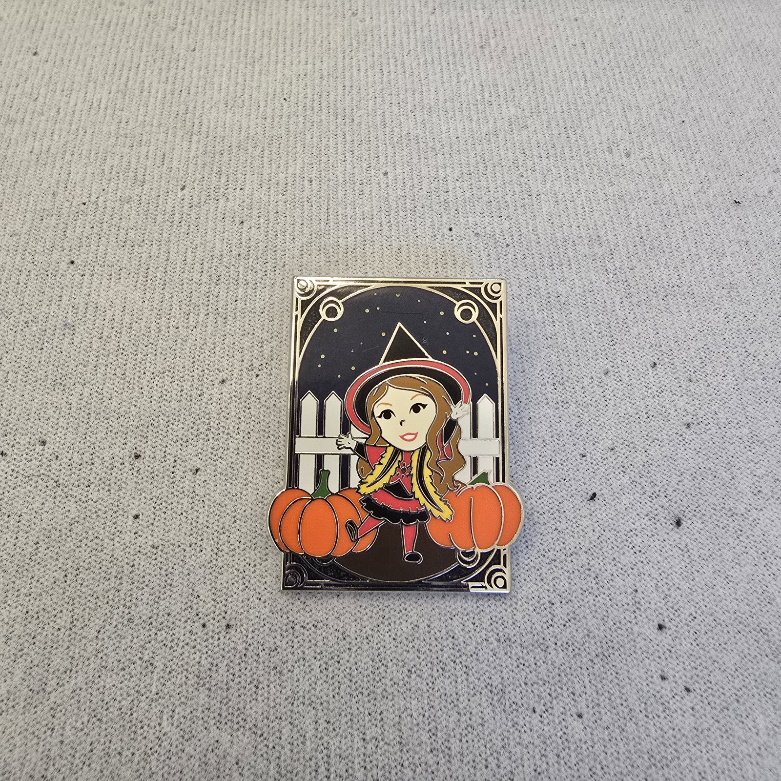 Disney Pin Dani With Pumpkins Hocus Pocus Mystery Series 2024