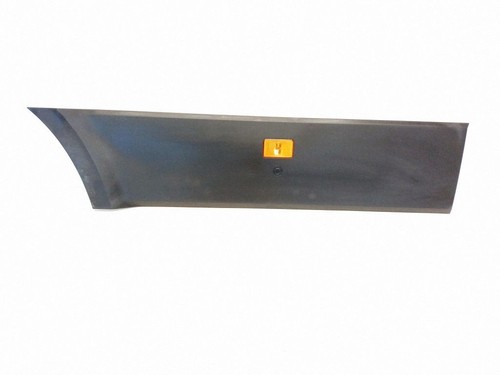 Side skirts sill cover