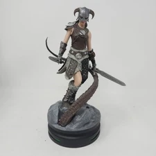 SKYRIM Dragonborn Statue Figure Limited Edition THINKGEEK Modern Icons #4