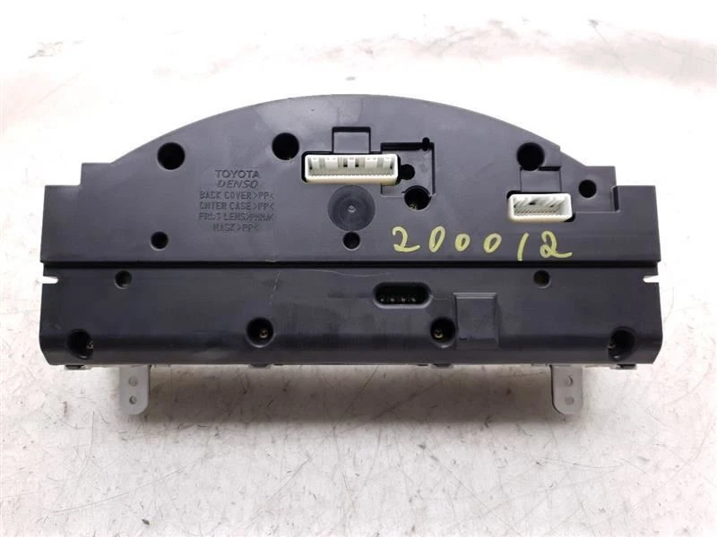 04-06 丰田 SOLARA V6 绿色 ILLUMINATION 速度计簇 — 第 2/4 张图片