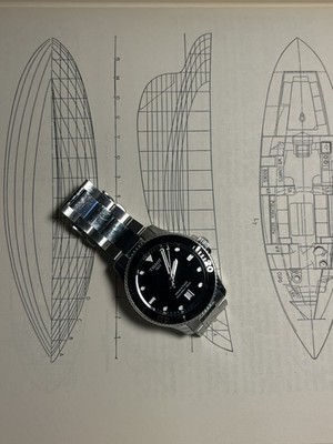 TISSOT Seastar 1000 Men's Black Dial Watch T120.410.11.051.00 (Wrist Smaller)