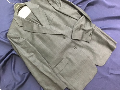 HART SCHAFFNER MARX MEN SUIT 44R GRAY WOOL subtle plaid from DILLARD’S EXCELLENT - Picture 6 of 12