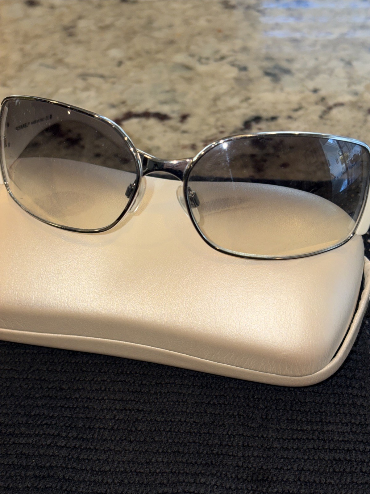 Authentic Chanel Vintage Rectangular Rimless Lens… - image 9