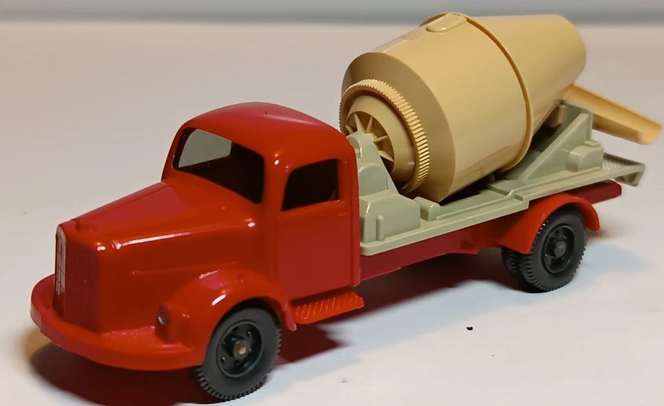 Wiking 1:87 - MB 3500 Betontransport m. Blinker - CS 1119/2A GK 532/2C