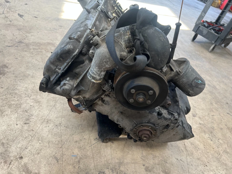 BMW 1976 3.5Si E12 530i M30 motor 6 cilindros 3.0L 530J OEM #7628 Foto 4 de 4