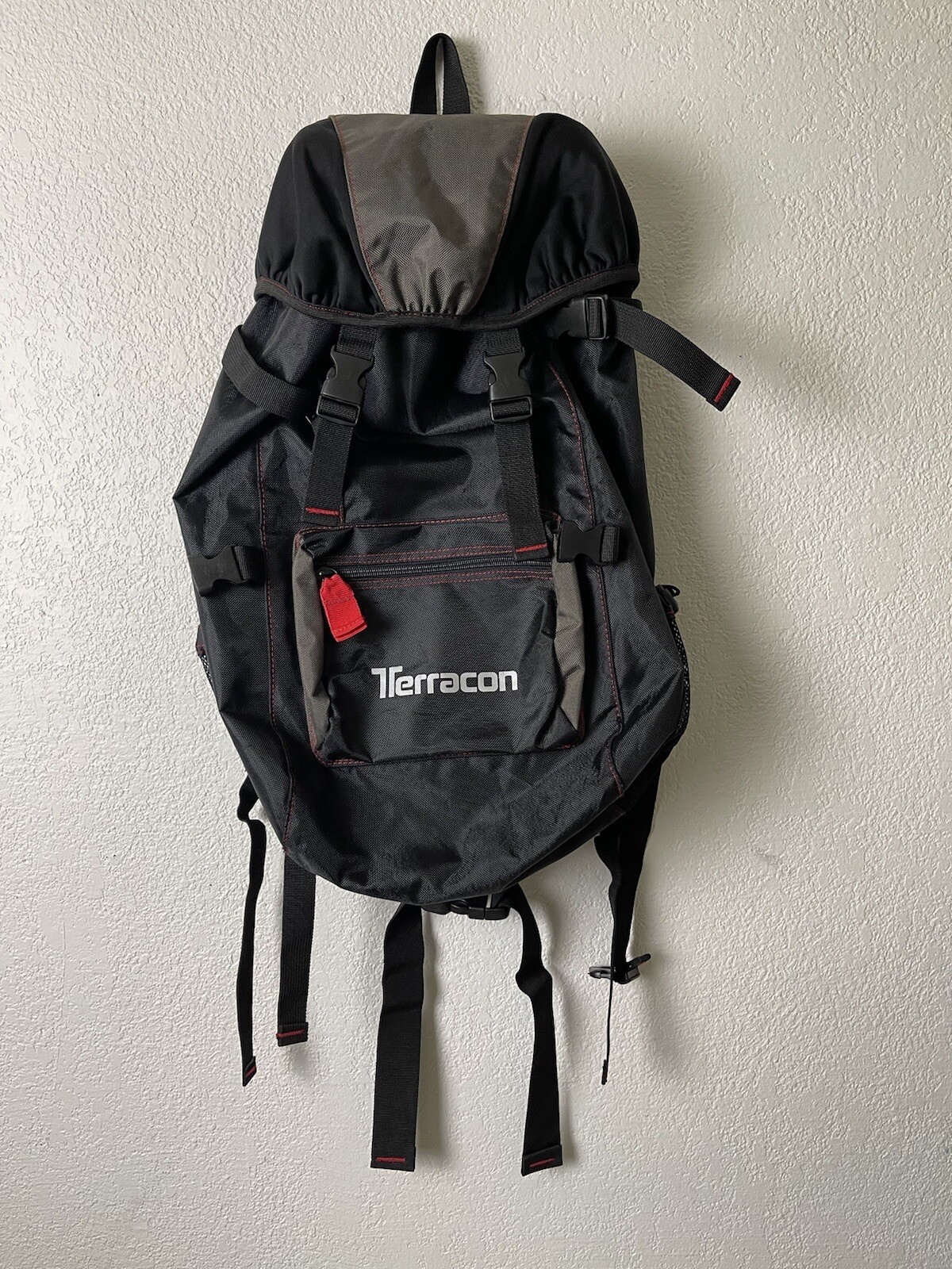 Terracon LOGO XCURSION GEMLINE BACKPACK WITH PADD… - image 1