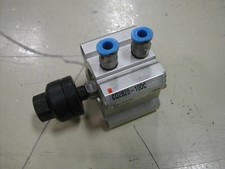 SMC CQ2B20-10DC Compact Cylinder W/ JB20-5-080 Floating Joint NEW I9