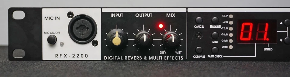 Zoom RFX-2200 Digital Reverb + Multi Effects Processor 1U Rack Mount FX - Image 2 of 4