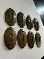 8 ANTIQUE ART CRAFT DECO VICTORIAN DOOR BRASS KEYHOLE ESCUTCHEON PLATE COVER