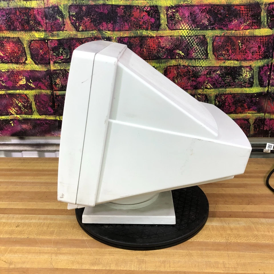 WYSE WY-55 Display Terminal Monitor Green Monochrome (WORKS) - Image 3 of 4