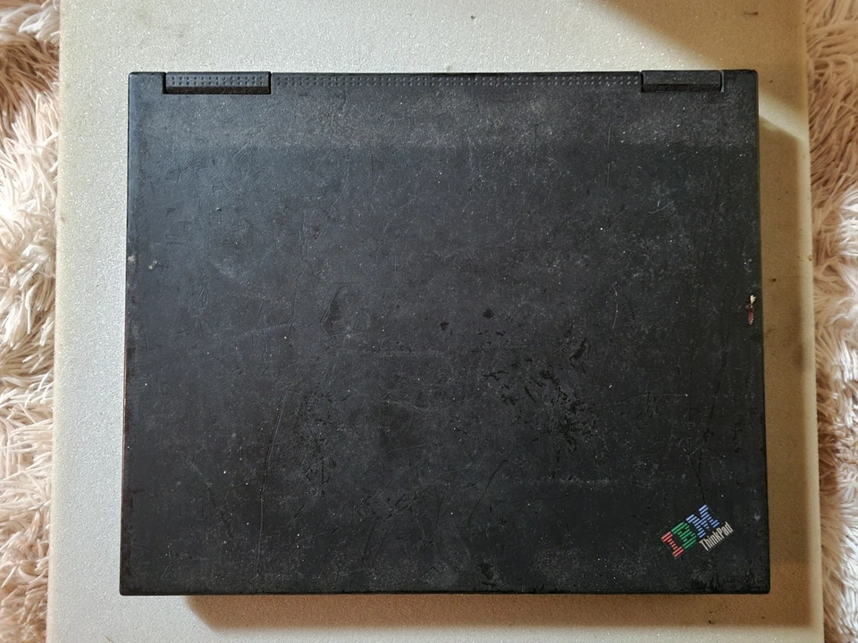 Lotto di due IBM ThinkPad T21 per soli ricambi - Immagine 3 di 4