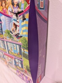 LEGO FRIENDS: Heartlake Hospital (41318) - New Sealed!