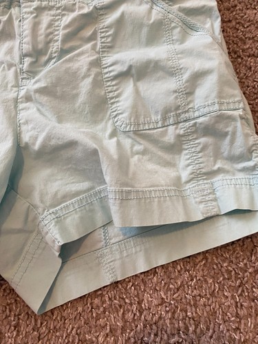 Old Navy Womens Green Mid Rise Shorts Size 6 - Picture 3 of 8