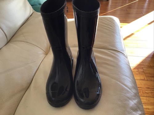 UGG Women's Sienna Rain Boot, Black, 9