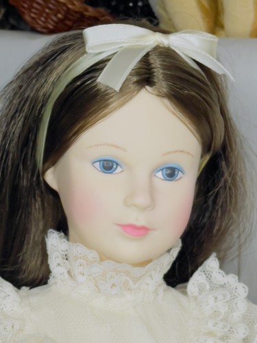 17" 1983 Effanbee Four Seasons Collection Bambola #7701 primavera - Foto 4 di 10