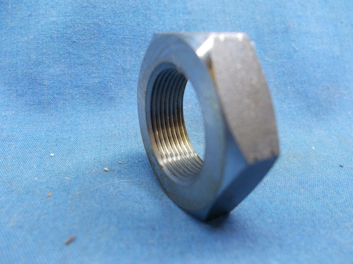 Yamaha 90170-20008. OEM Clutch Hub Nut. Fits R6 YZF FZ6 See Ad