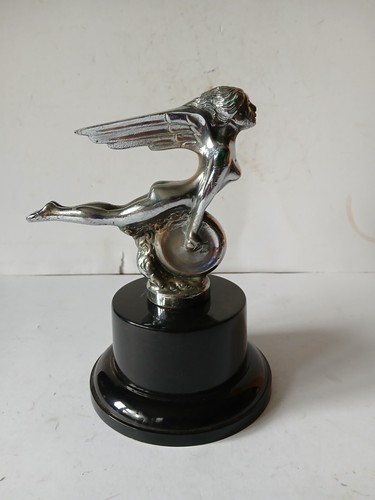 Wheeled Speed Nymph 1930s car mascot. wheeled speed nymph hood ornament. - Picture 5 of 6
