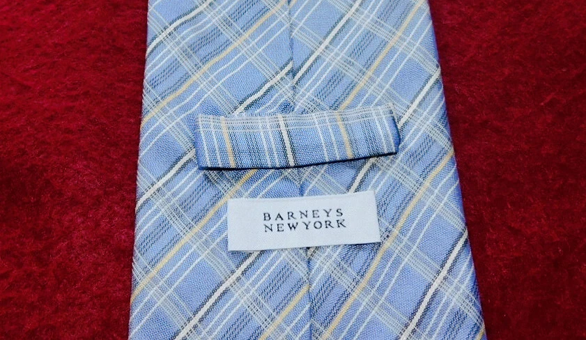 Gravata extra longa listrada BARNEYS NEW YORK FEITA NA ITÁLIA AZUL CLARO/BRANCO/AMARELO. - Imagem 3 de 3