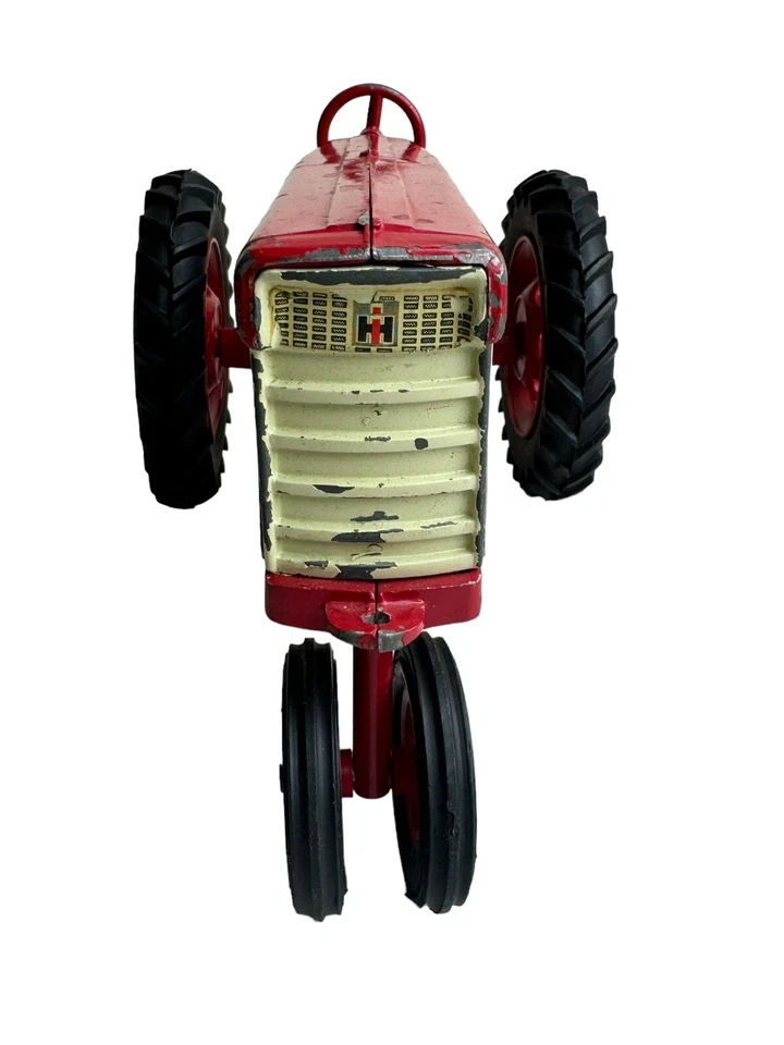 TRACTOR FARMALL 560 DE COLECCIÓN 2 puntos enganche rápido llantas de metal 1/16 1958 hecho en EE. UU. Foto 3 de 4