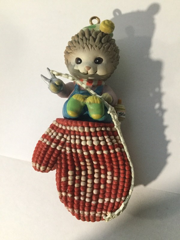 Enesco Ornament Fitten Mittens 1991
