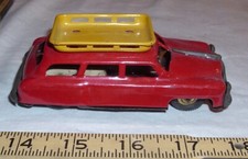 1950s COUNTRY STATION WAGON CAR TIN FRICTION TOY JAPAN