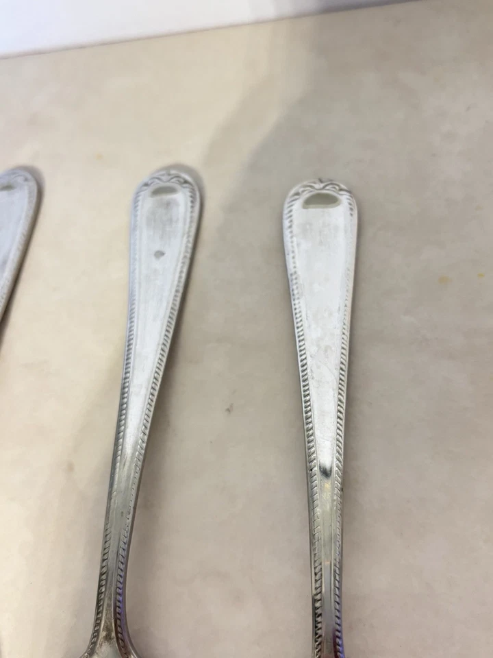 Juego de 3 cucharadas de acero inoxidable 18/10 con patrón de marco de cuerda Lennox Foto 2 de 4
