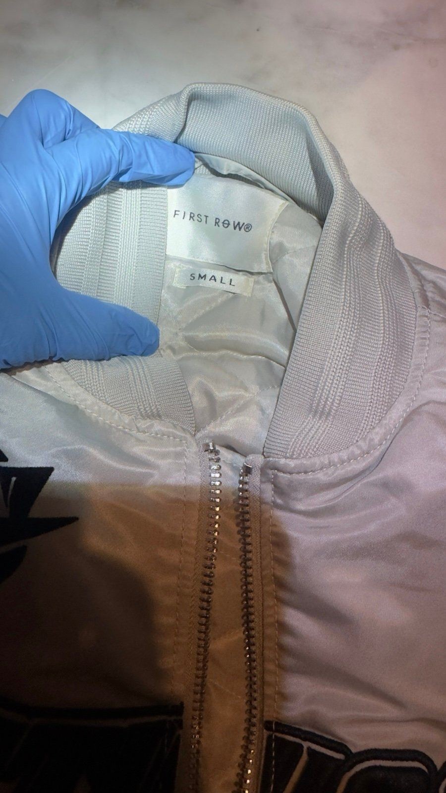 FIRST ROW Light Grey “Unity 200X” Multi Patch Bom… - image 4