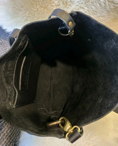Bolso de Mano Portland de Cuero Grande Guijarro Negro con Correa para el Hombro Etiqueta Colgante de Cuero de Vaca - Imagen 9 de 23