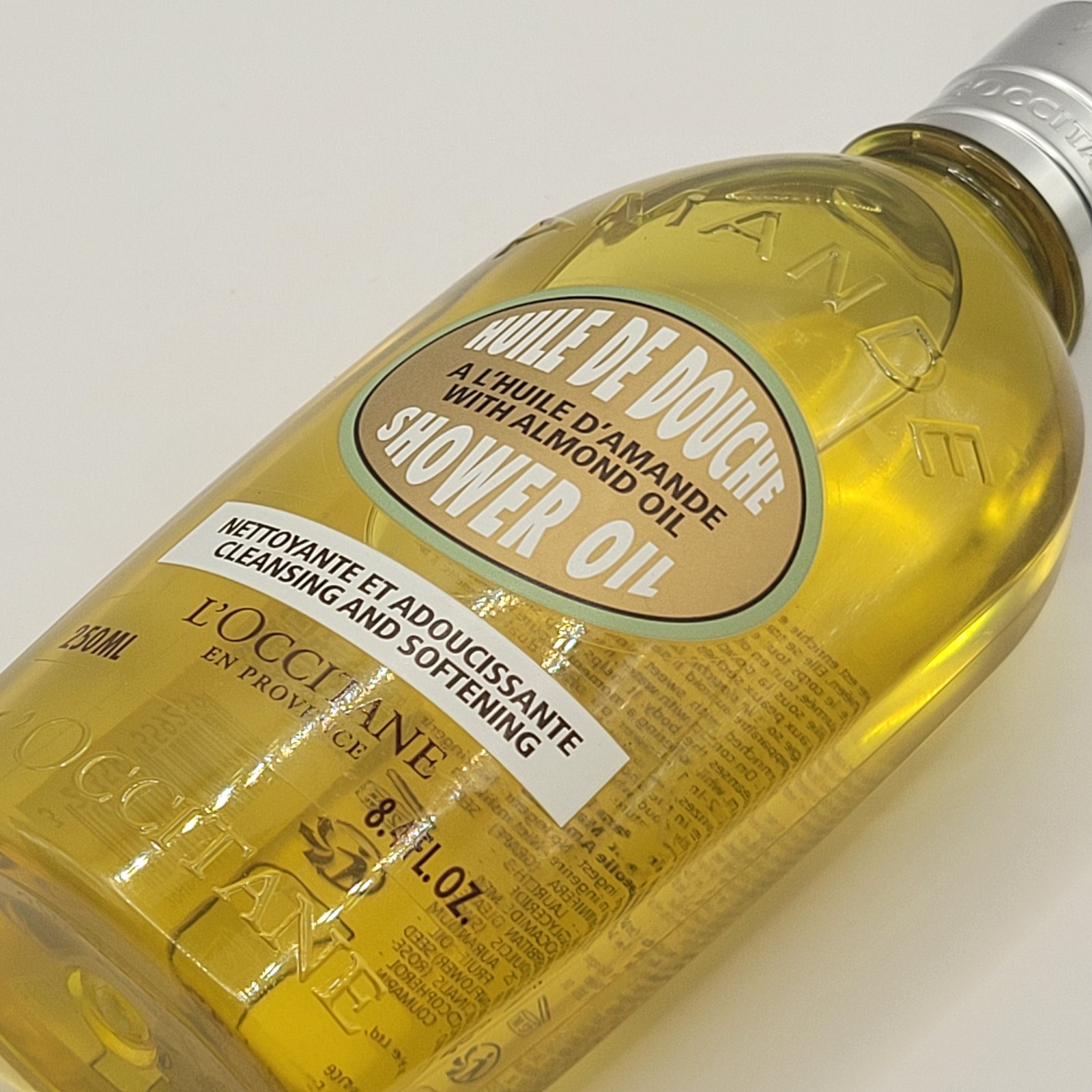 L'Occitane en Provence AMANDE Almond Shower Oil 8.4 oz / 250ml Full Size