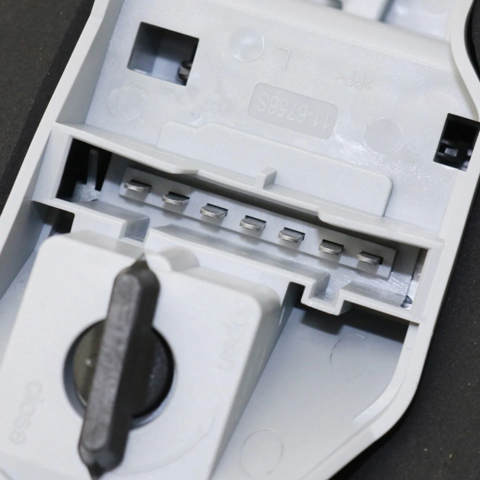 Задние фонари для Mercedes-Benz C63/C400 2015 SEDAN 2015 пассажирские и водительские - Изображение 3 из 4