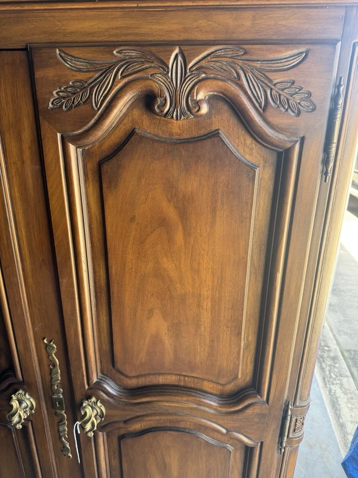 Country French Vintage Carved Walnut Armoire Closet, Karges 64x 45x18 - Image 4 of 4