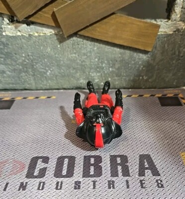 GI JOE ~ 1983 RED WOLF HIGH GRADE ROBOSKULL ~ UK PALITOY ~ ACTION