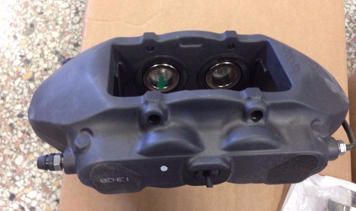 Brake Calipers For 2005-2010 Chevrolet Cobalt 2007-2009 Pontiac
