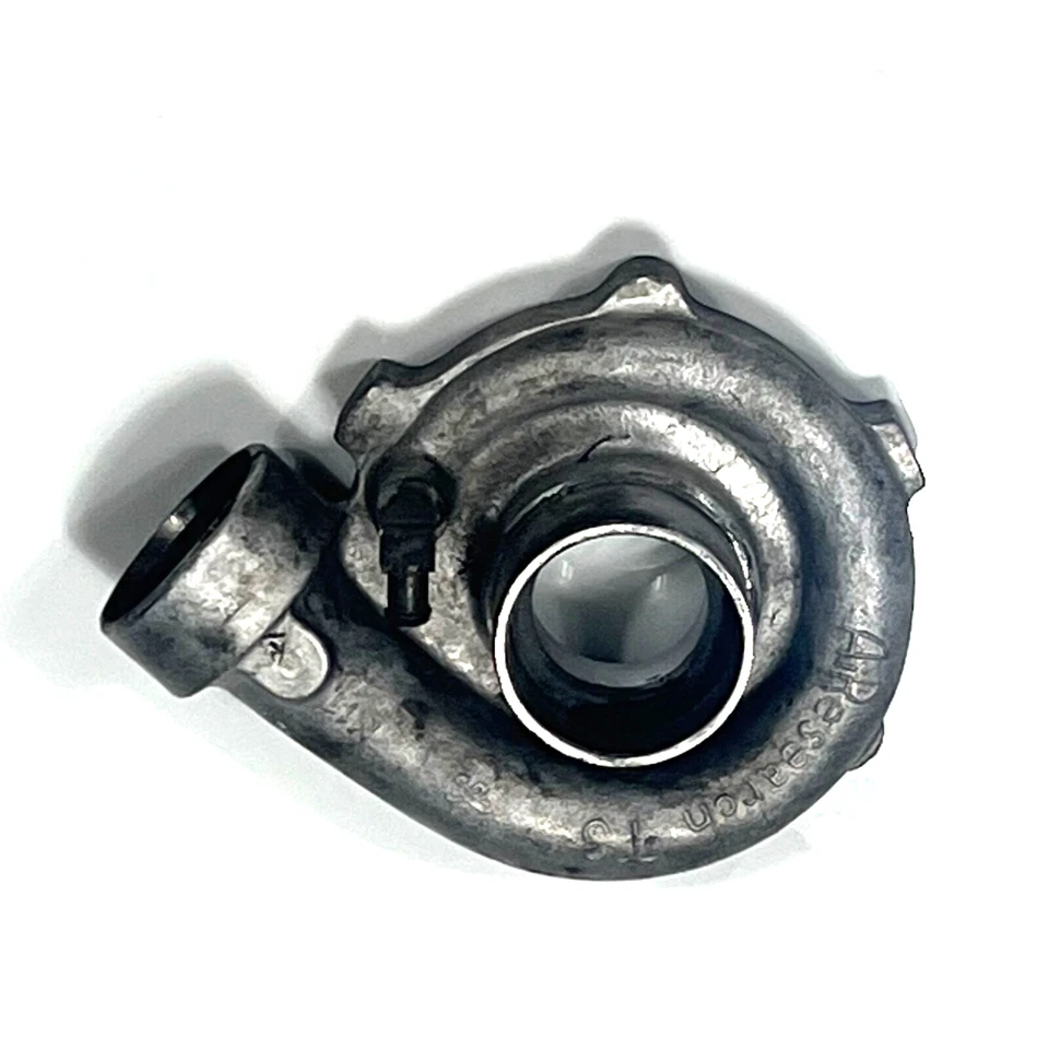 Carcasa de admisión turbo de aluminio AiResearch T3 M11 1982-1985 Foto 2 de 4