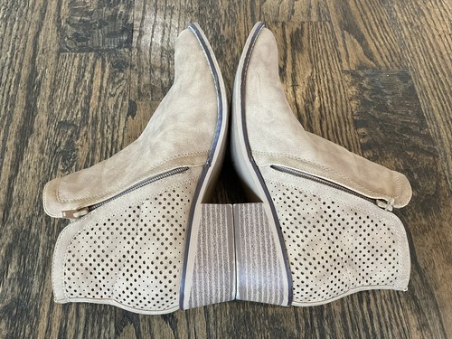 Madden Nessiee Brown Block Heel Perforated Zip Ankle Booties Women's US Size 8 M - Picture 8 of 12