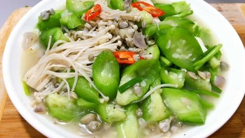 30 Luffa Gourd Seeds / Mướp Hương for 2025 season. US Seller - Picture 8 of 11