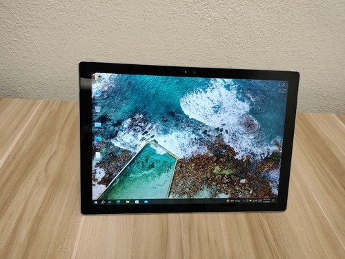 Microsoft Surface Pro 4 12.3" | i5-6300U@2.4GHz | 4GB | 128GB SSD W10PRO*READ*