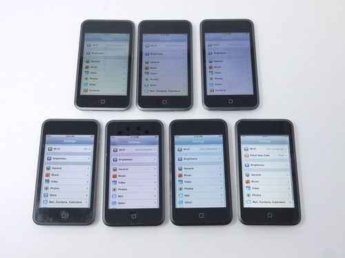 Lot of 7 Working Apple 16GB iPod Touch 1st Generation - A1213 / MA627LL - Picture 2 of 11