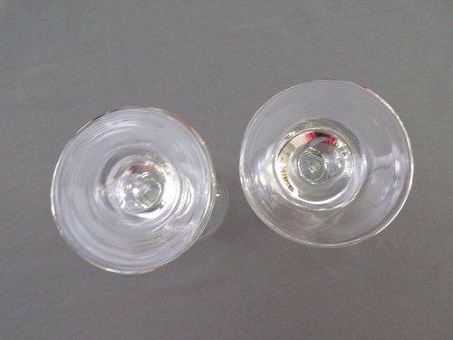 Due bicchieri da vino sherry soffiato a mano gambo trasparente oversize sensazione pesante 6" alti 6 oz - Foto 5 di 8