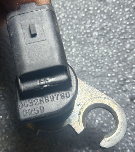 GENUINE PSA Crankshaft Position Sensor 9632889780 | Peugeot Citroen - Picture 2 of 5