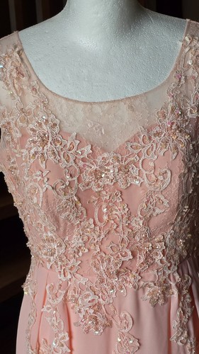 lachsfarbenes Abendkleid mit Pailletten Gr 42 "Pretty Women"