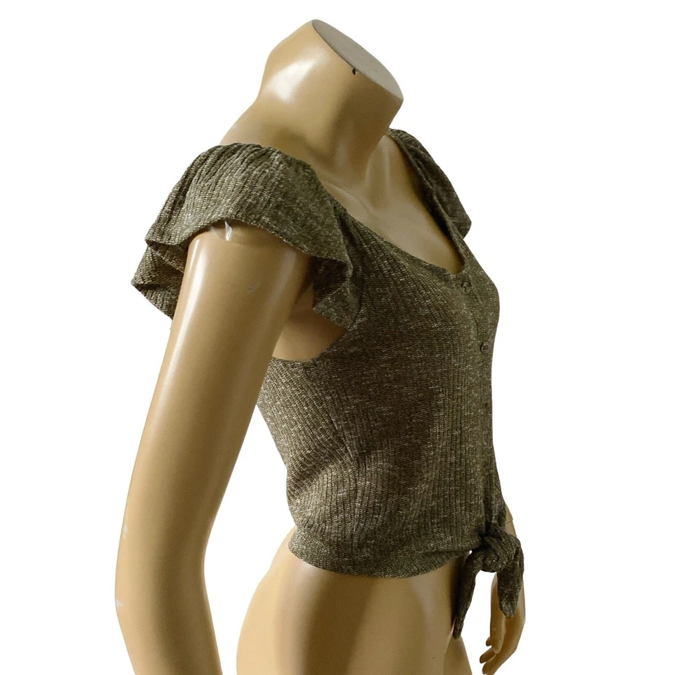 Camisa corta con botones delanteros manga gorra verde talla mediana casi famosa para mujer Foto 3 de 4