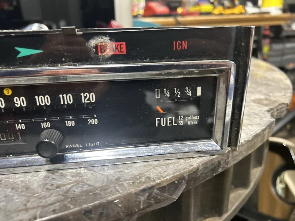 Cuadro medidor velocímetro Rover 2000 1 milla restaurado Foto 3 de 4