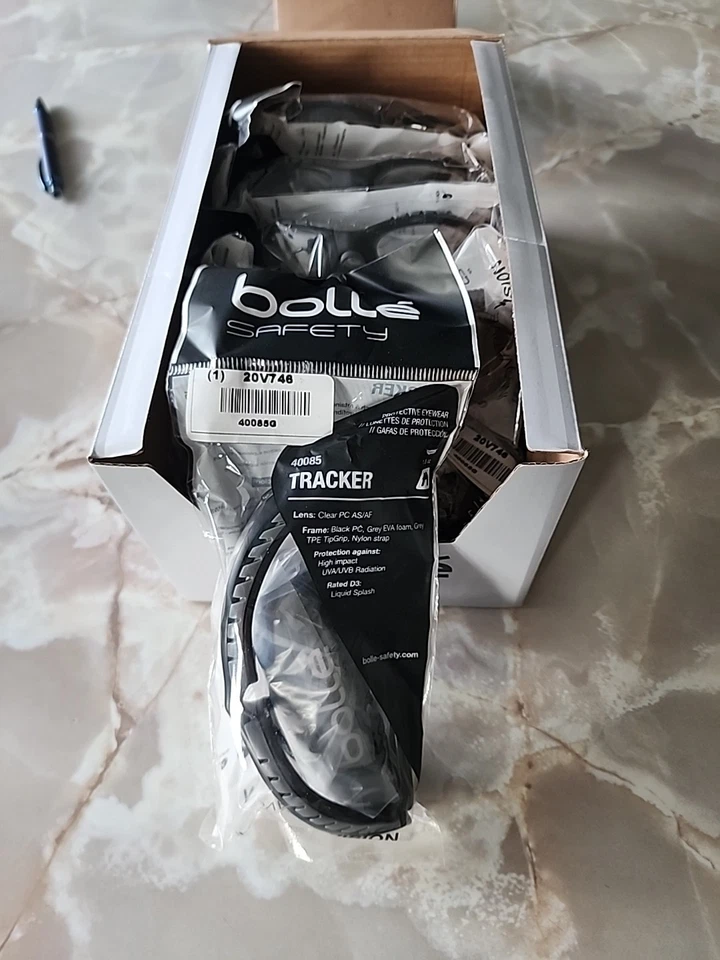 Gafas de seguridad Bolle Tracker lentes antiniebla transparentes ANSI Z87+ 40085 - CANTIDAD 10 Foto 4 de 4