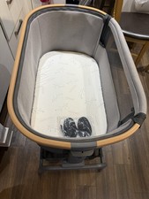 Travel Cot Including Mattress and Carry Bag for Newborn Babies
