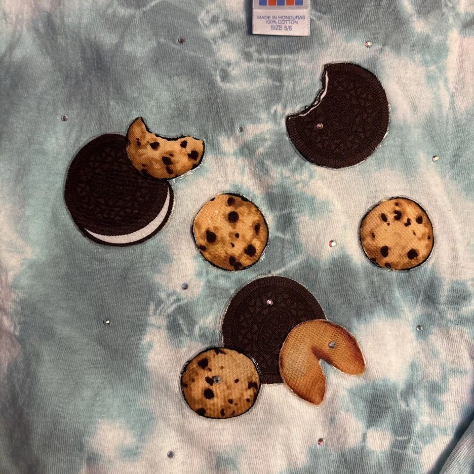 Camisas tie dye únicas hechas a mano de la década de 2000 Y2K niñas talla 5/6 Foto 2 de 3