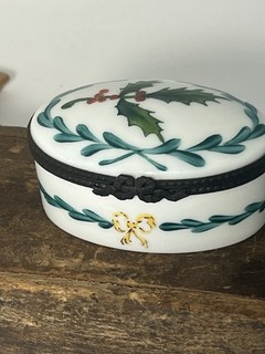 Vintage Betty St John Limoges France Rochard Hinged Trinket Holly December