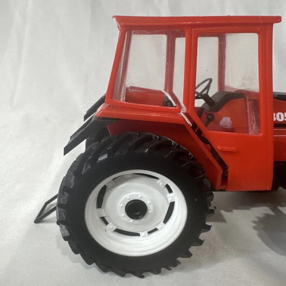 Damaged Velsa Volvo BM Valnet 805 Model Tractor Plastic Farm Finland 5” - Image 2 of 4