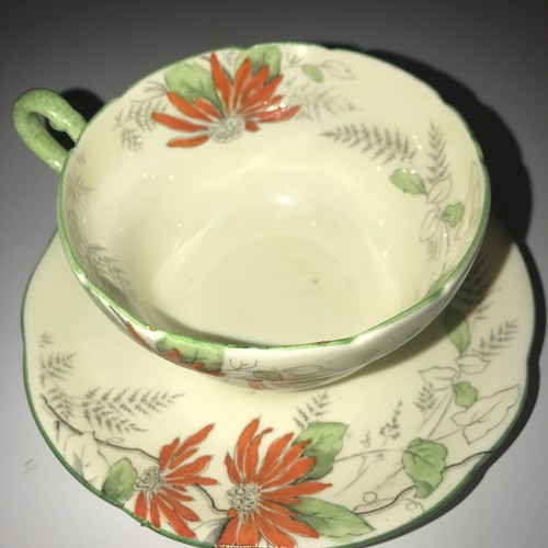 Paragon Poinsettia Star Marked Art Deco Teacup And Sauce c.1920s REGISTERED RARE - Picture 8 of 10